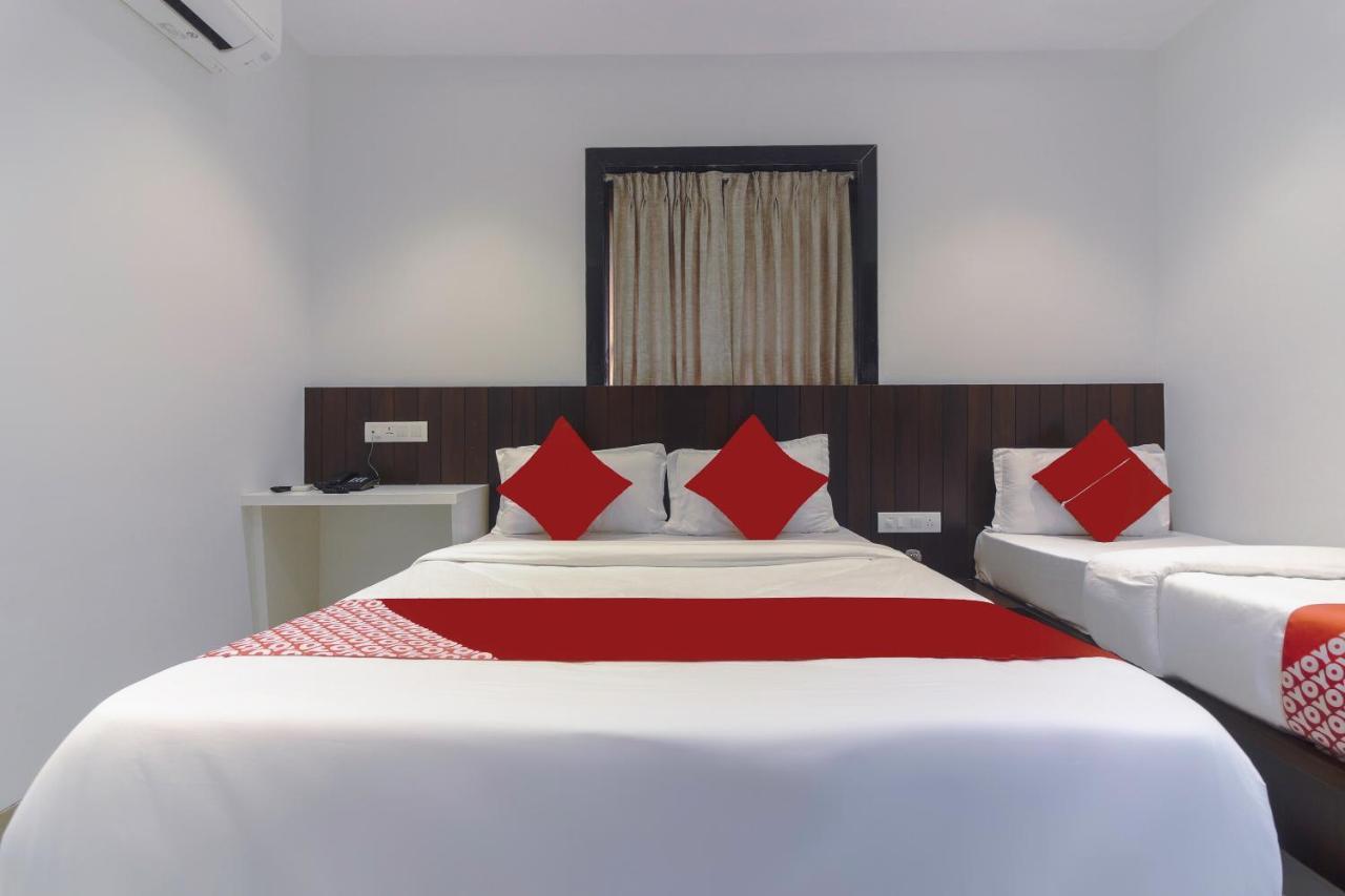 Hotel Flora Suites Мумбаї Екстер'єр фото