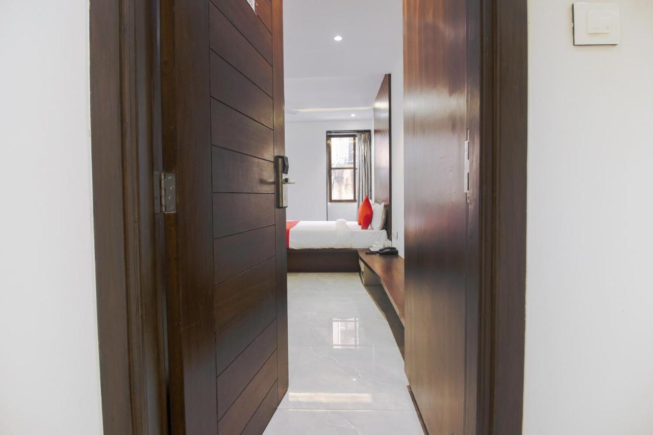 Hotel Flora Suites Мумбаї Екстер'єр фото