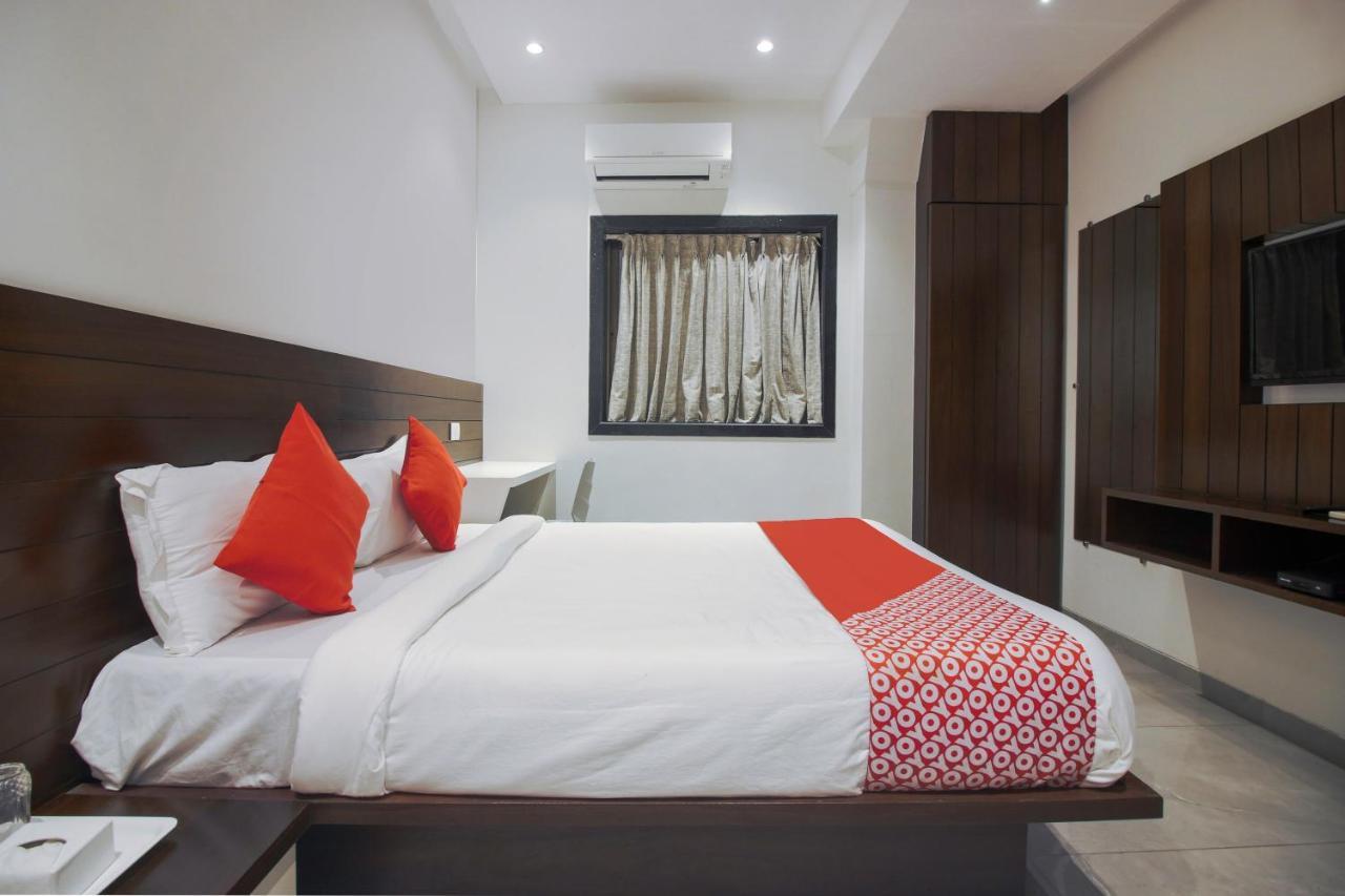 Hotel Flora Suites Мумбаї Екстер'єр фото