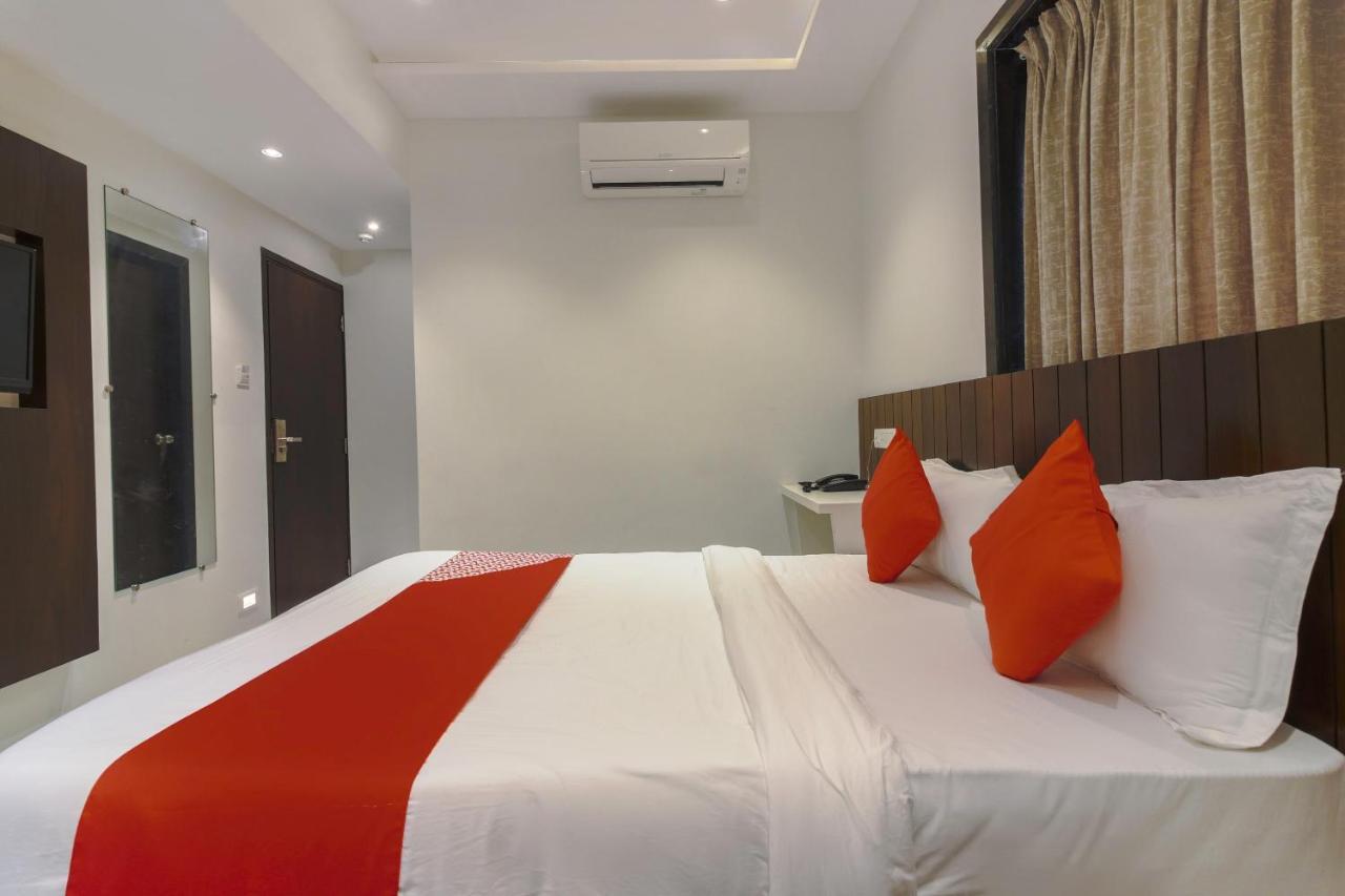 Hotel Flora Suites Мумбаї Екстер'єр фото
