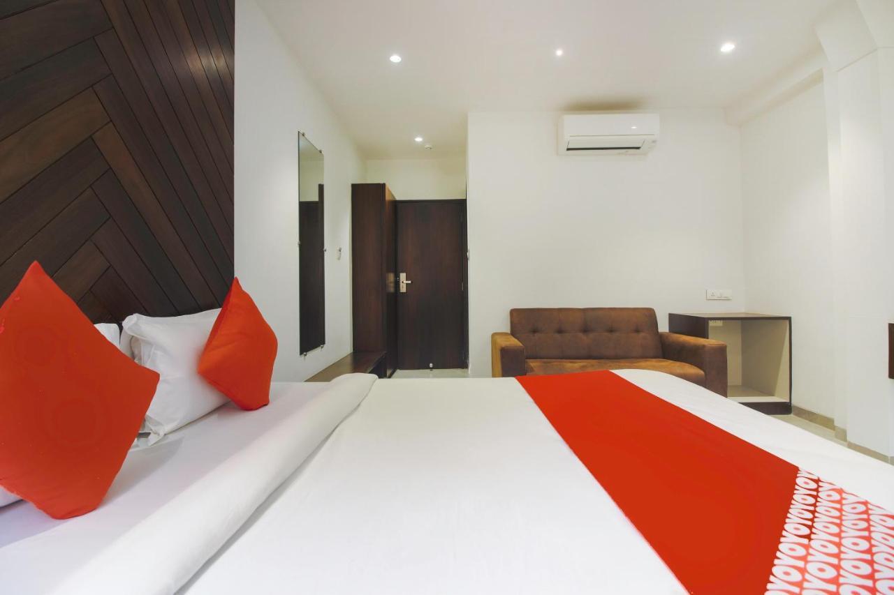 Hotel Flora Suites Мумбаї Екстер'єр фото