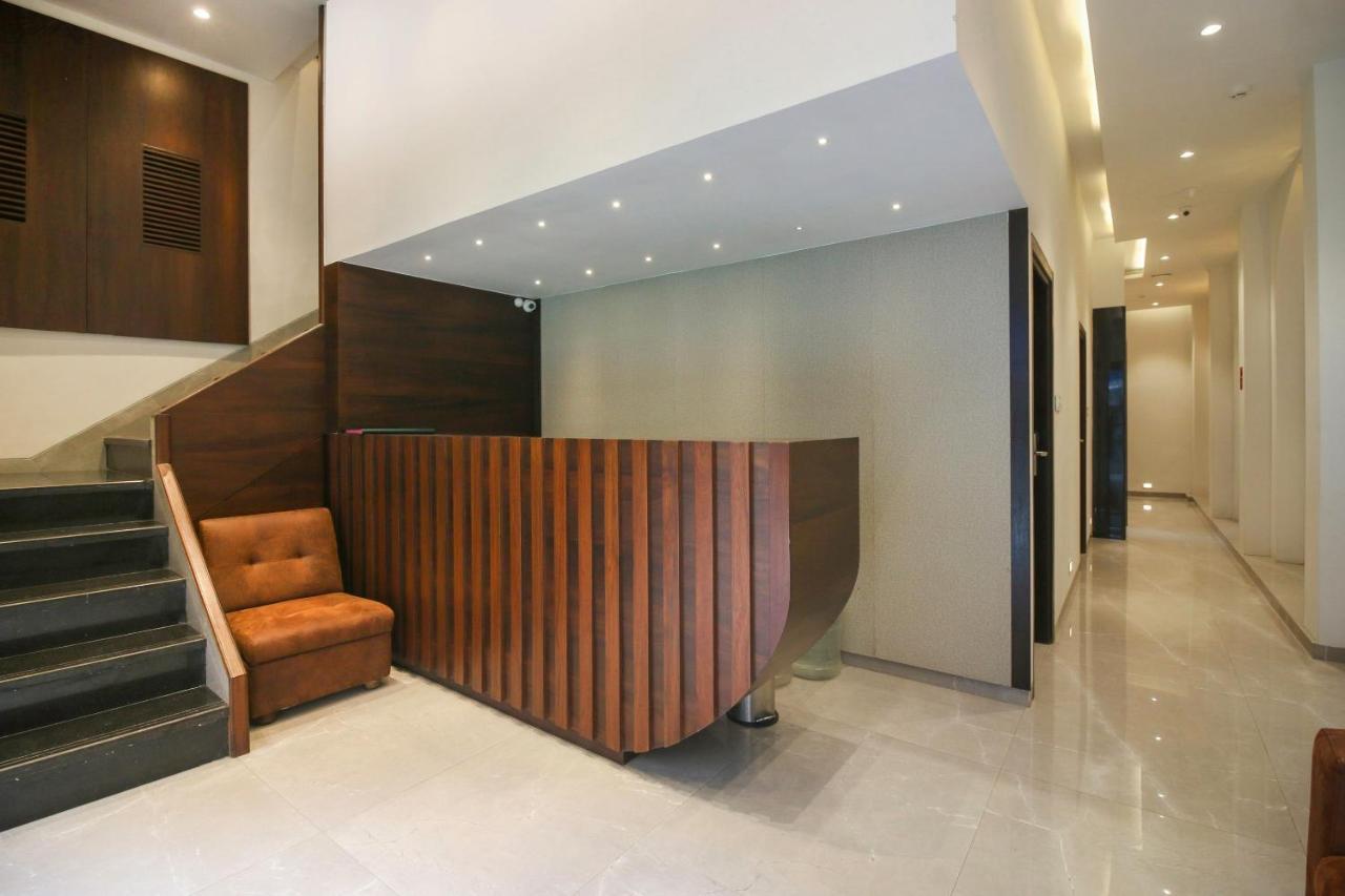 Hotel Flora Suites Мумбаї Екстер'єр фото